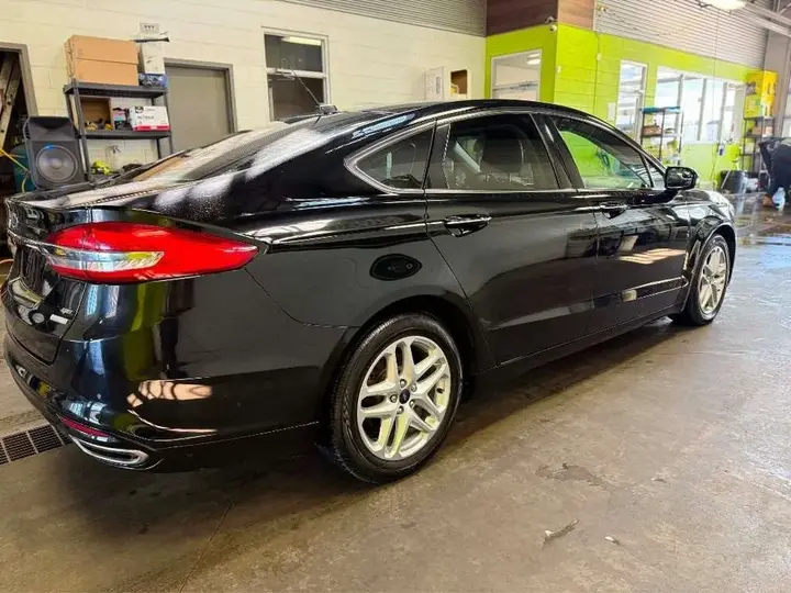 Ford Fusion 2017 photo 3