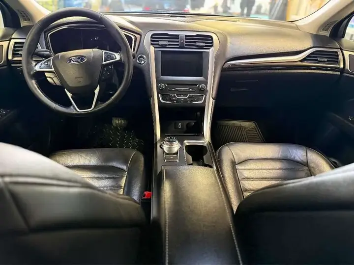 Ford Fusion 2017 photo 4