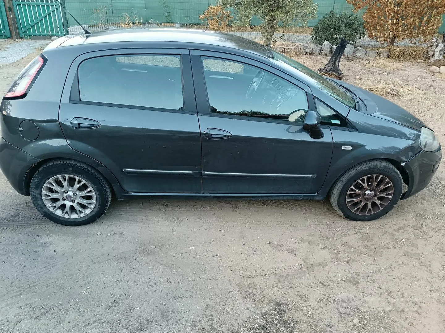 Fiat Punto Evo 2010 photo 2