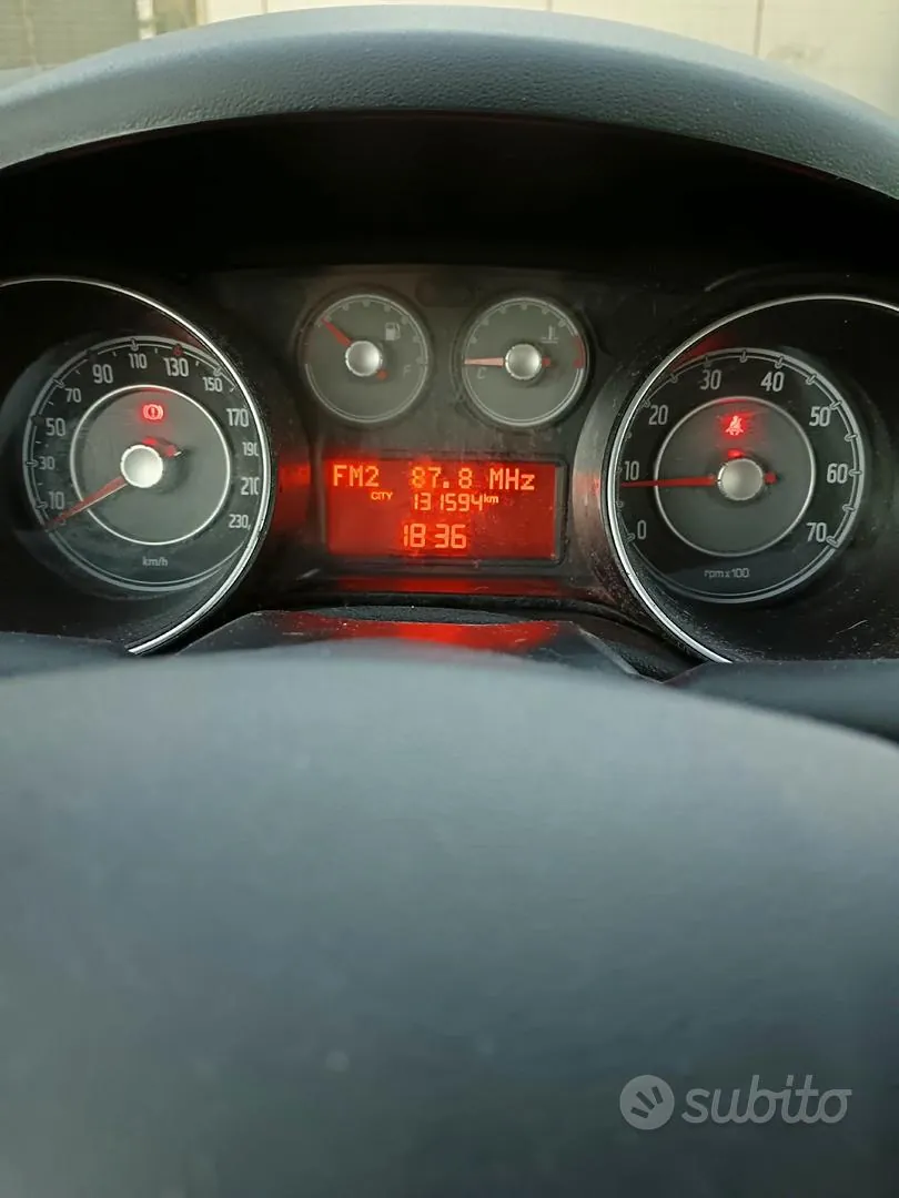 Fiat Punto Evo 2010 photo 3