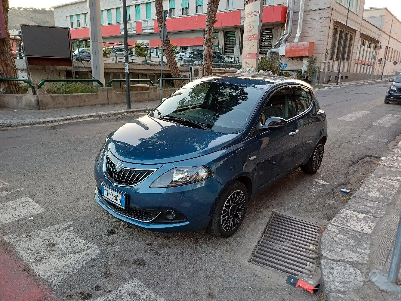Lancia Ypsilon
