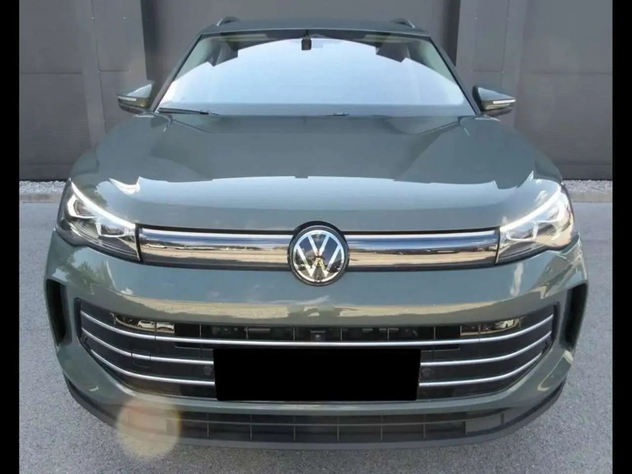 Volkswagen Tiguan 2025 photo 2