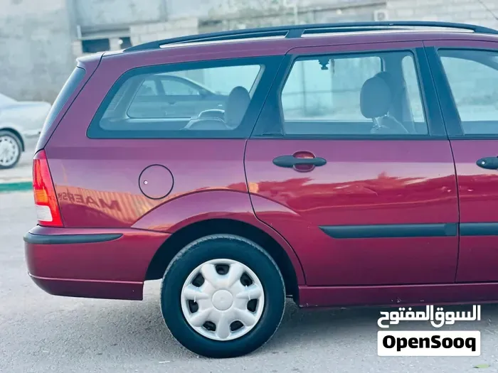 Ford Focus 2002 photo 3