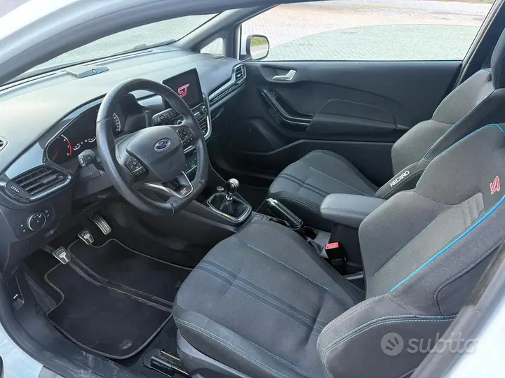 Ford Fiesta 2018 photo 4