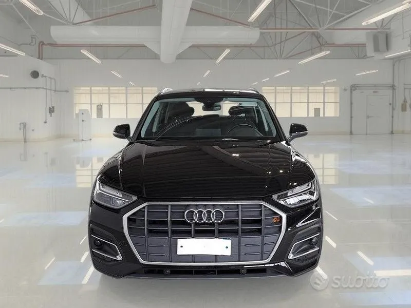 Audi Q5 2024 photo 2