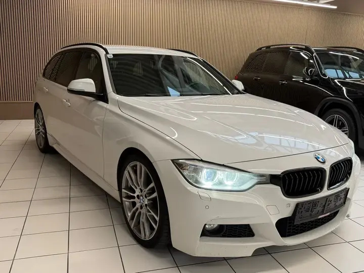 BMW 3 Series 2012 photo 3