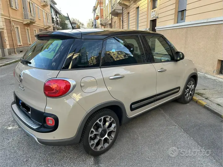 Fiat 500L 2016 photo 2