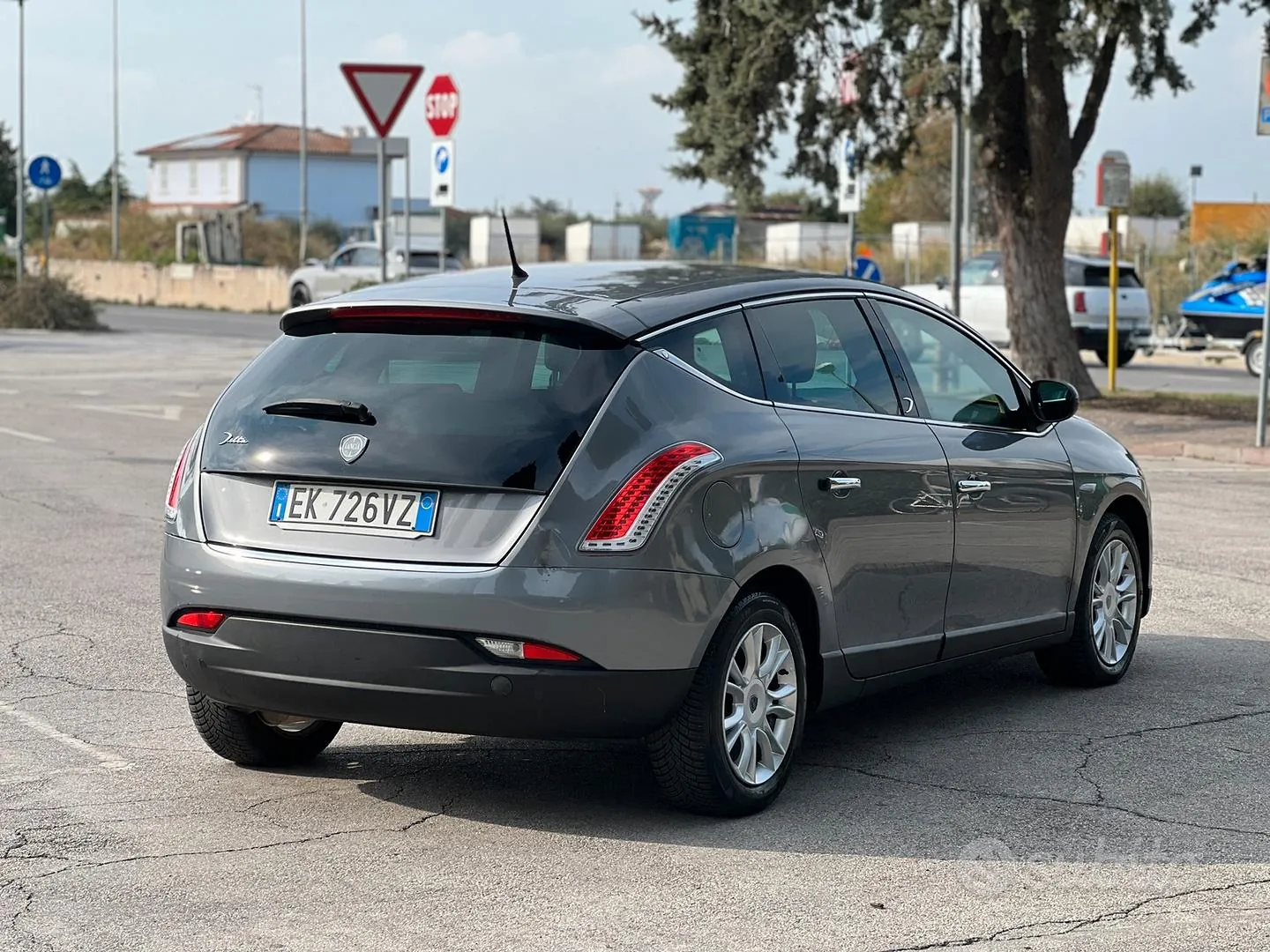 Lancia Delta 2011 photo 3
