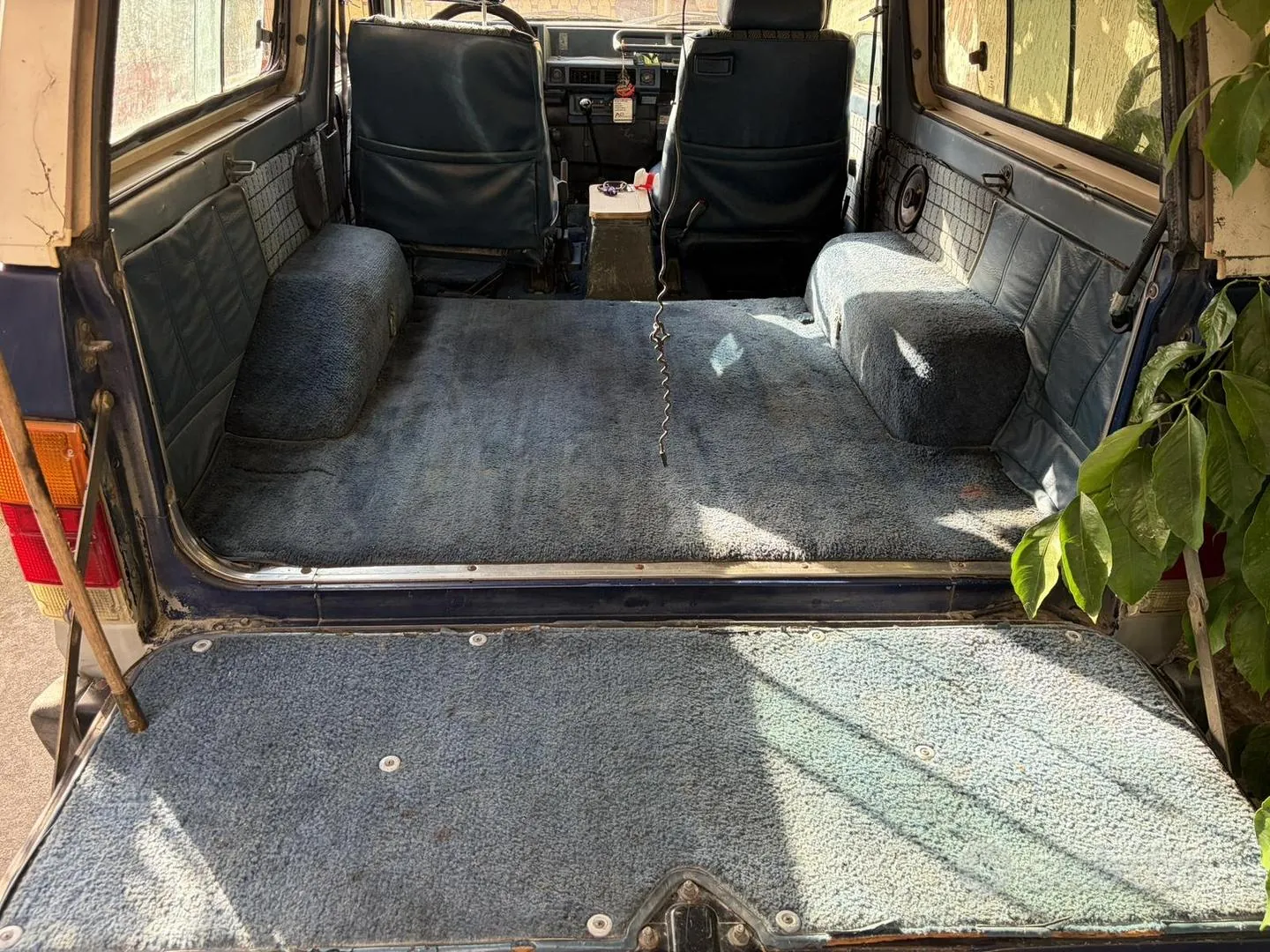 Nissan Patrol 1987 photo 2