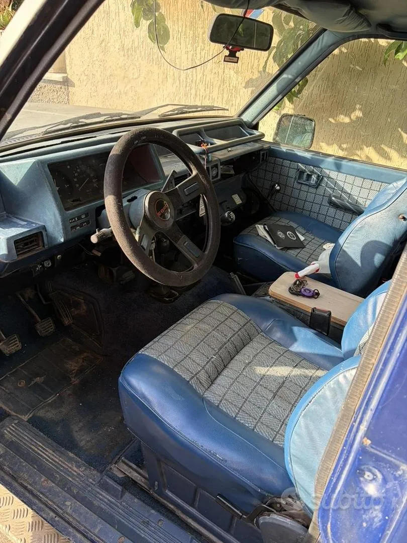 Nissan Patrol 1987 photo 4