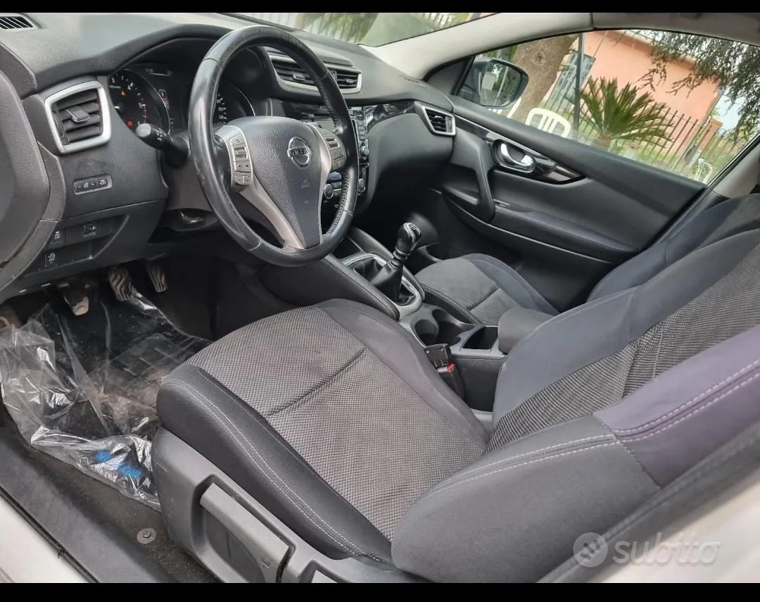 Nissan Qashqai 2014 photo 2