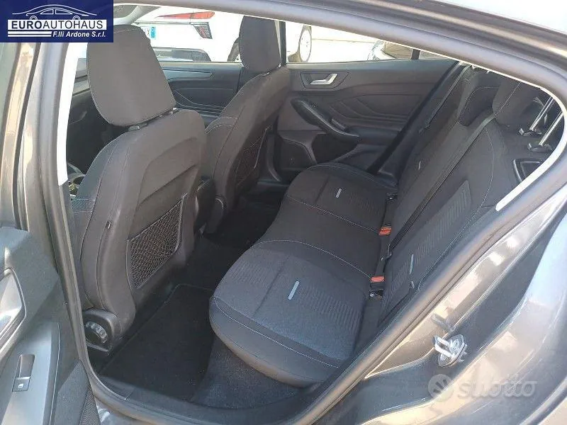 Ford Focus 2023 photo 5