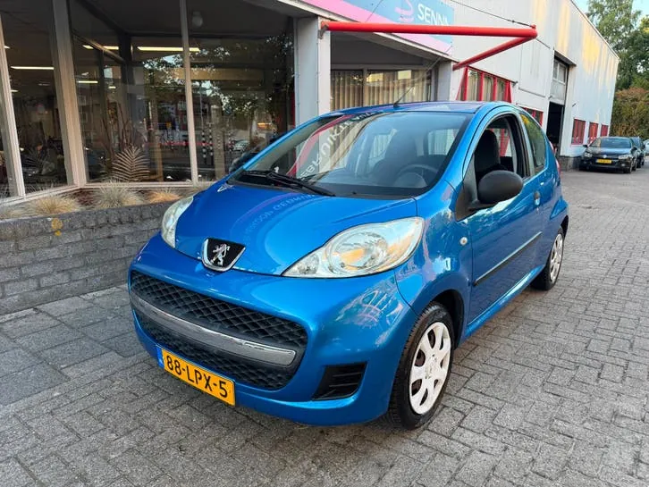 Peugeot 107 2010 photo 2
