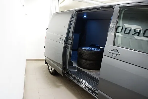 Volkswagen Transporter 2019 photo 4
