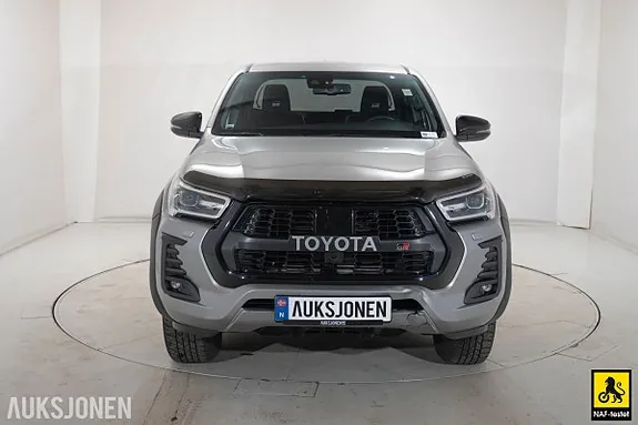 Toyota Hilux 2023 photo 5