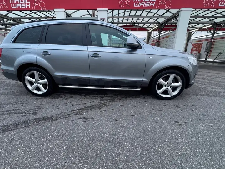 Audi Q7 2007 photo 3
