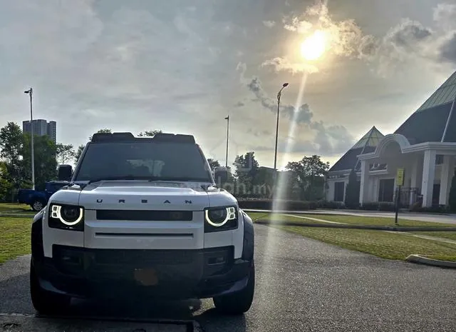 Land Rover Defender 110