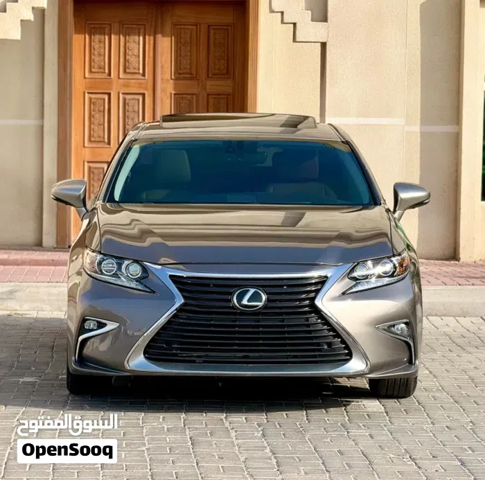 Lexus Es350 2016 photo 3