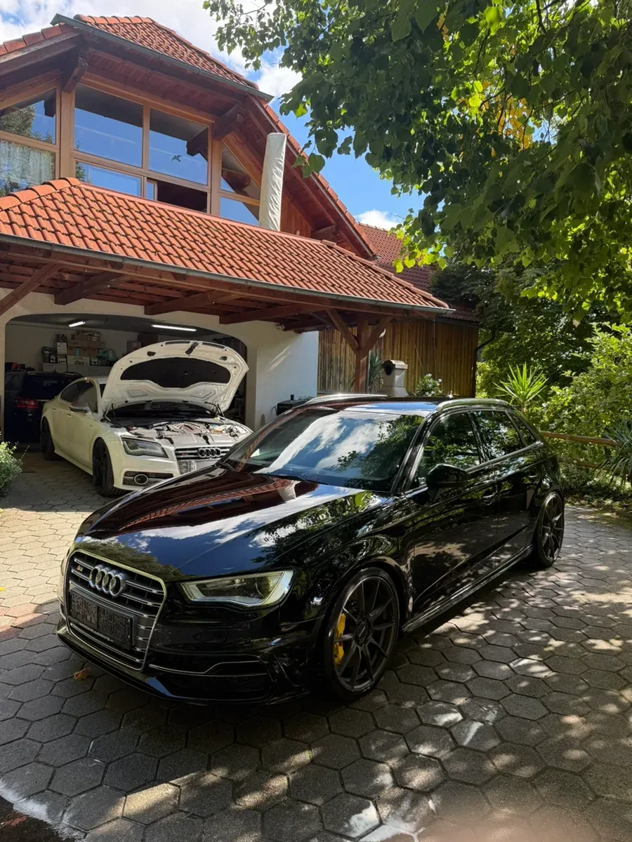 Audi A3 2015 photo 2