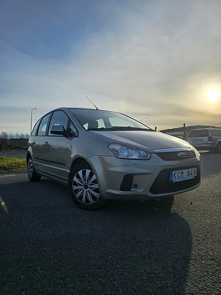 Ford C-Max 2010 photo 2