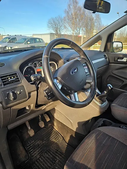 Ford C-Max 2010 photo 5