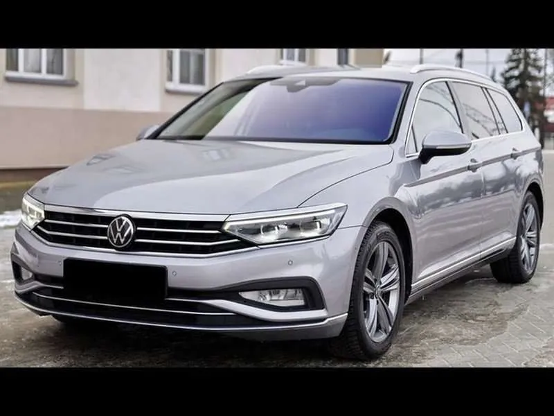 Volkswagen Passat 2022 photo 2