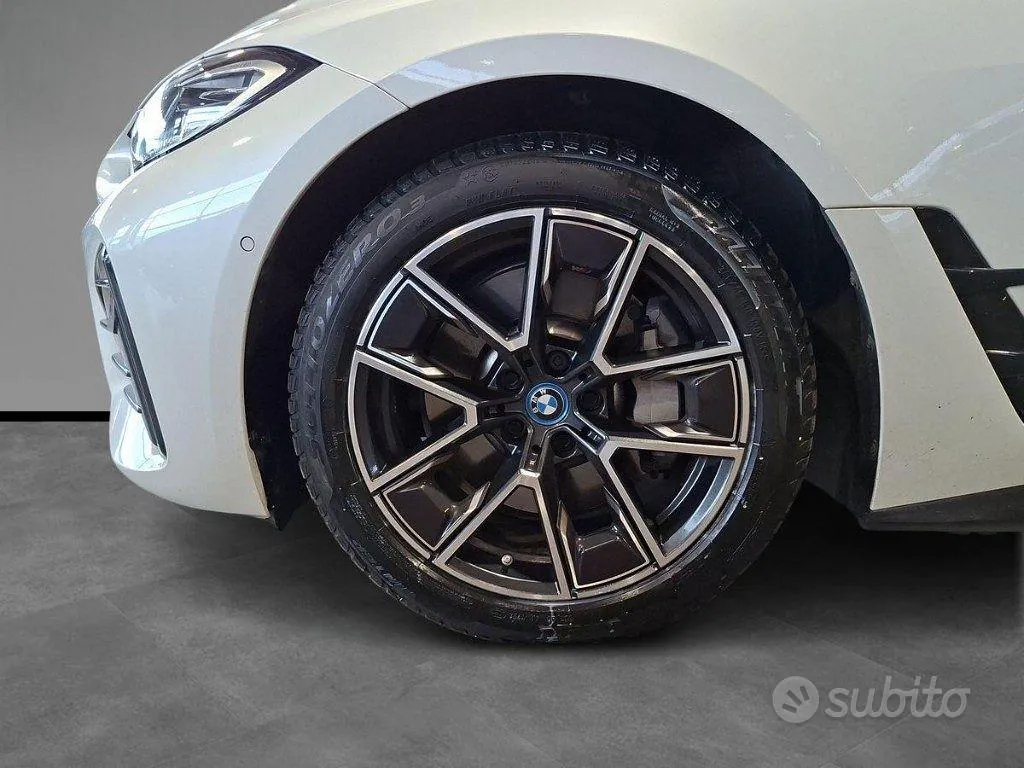 BMW I4 2023 photo 5
