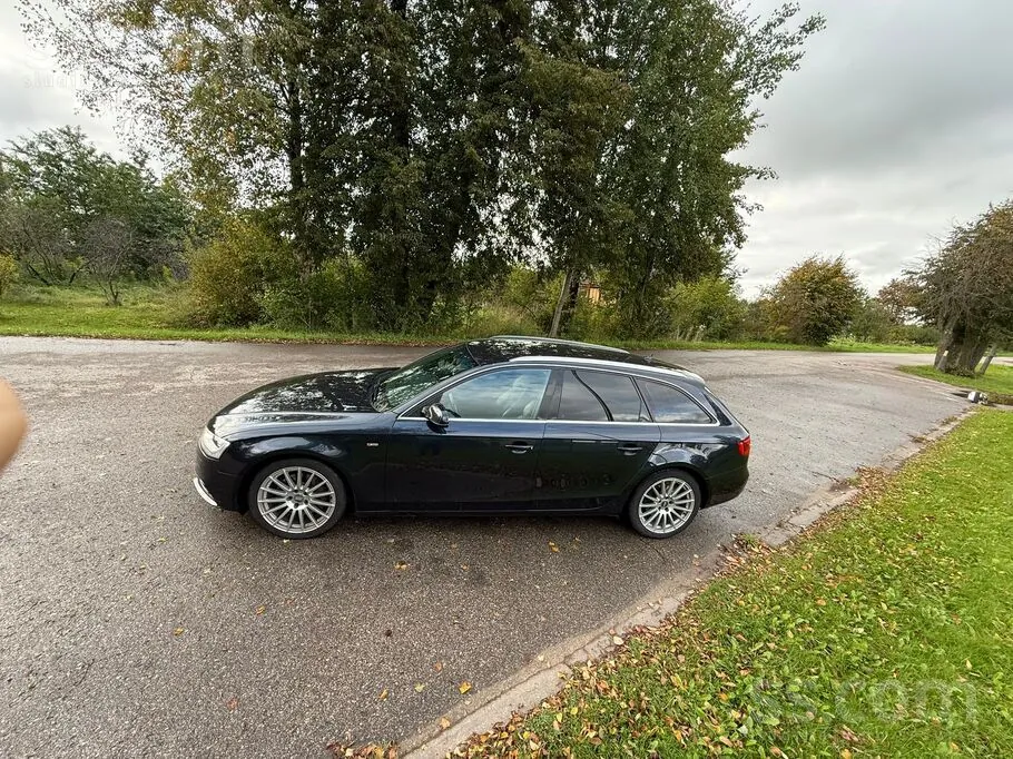 Audi A4 2012 photo 4