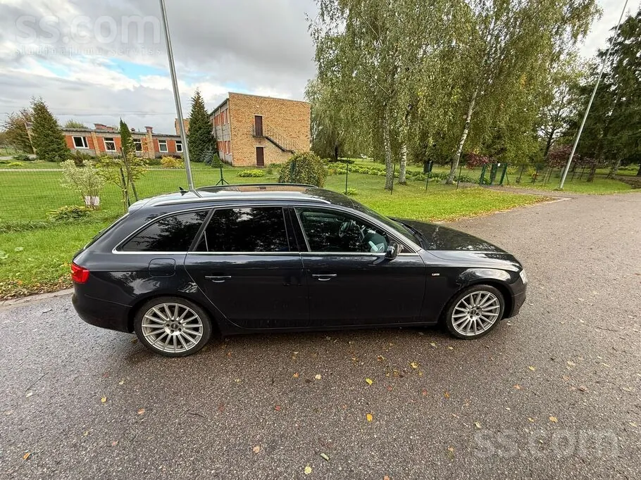Audi A4 2012 photo 3