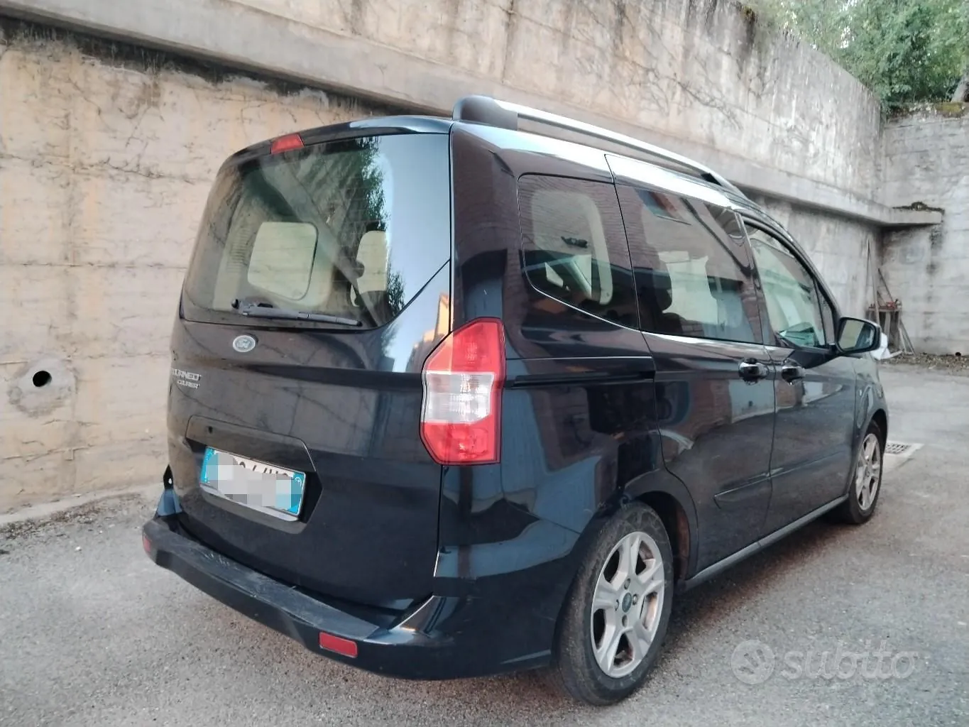 Ford Tourneo Courier 2015 photo 3
