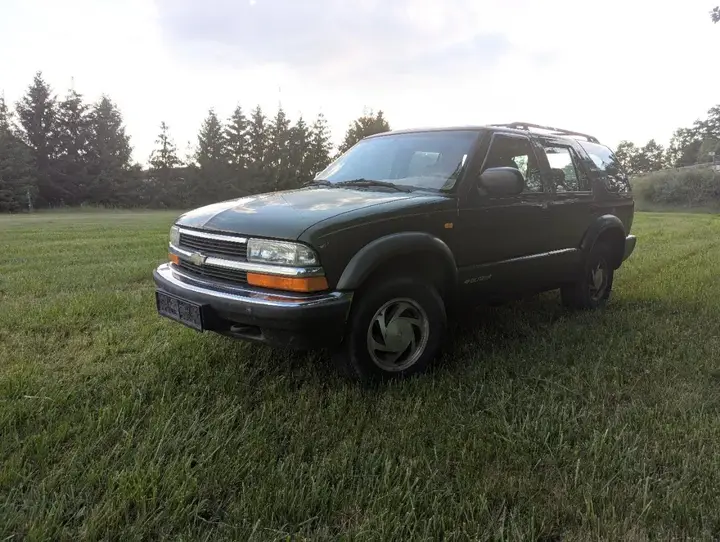 Chevrolet Blazer 2001 photo 3