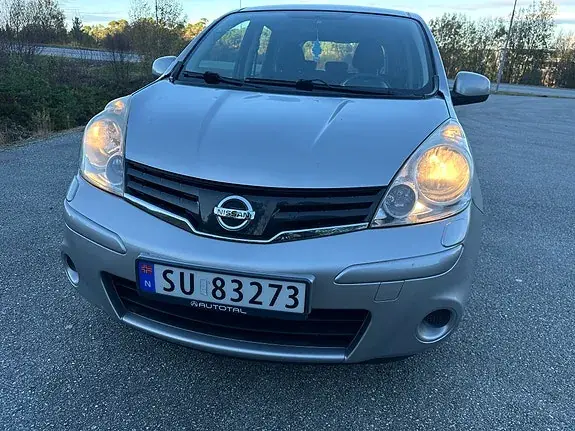 Nissan Note 2010 photo 5