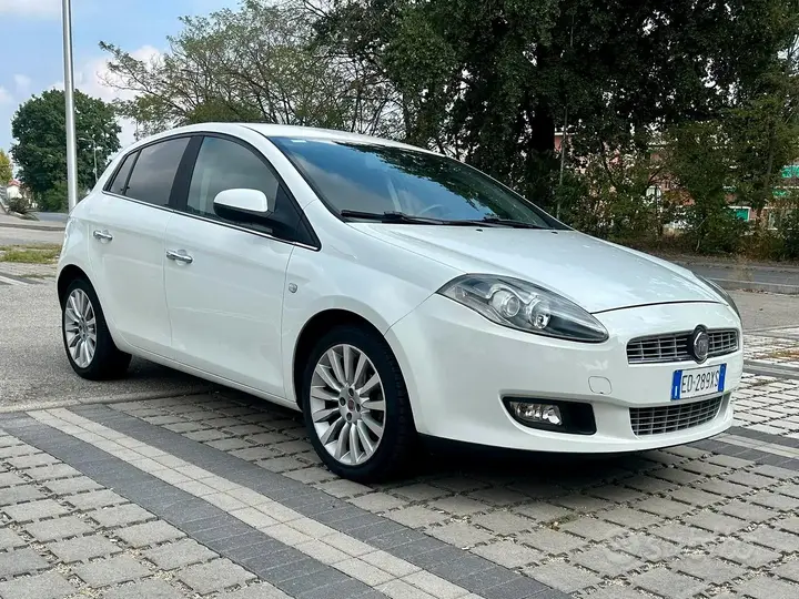 Fiat Bravo 2010 photo 2