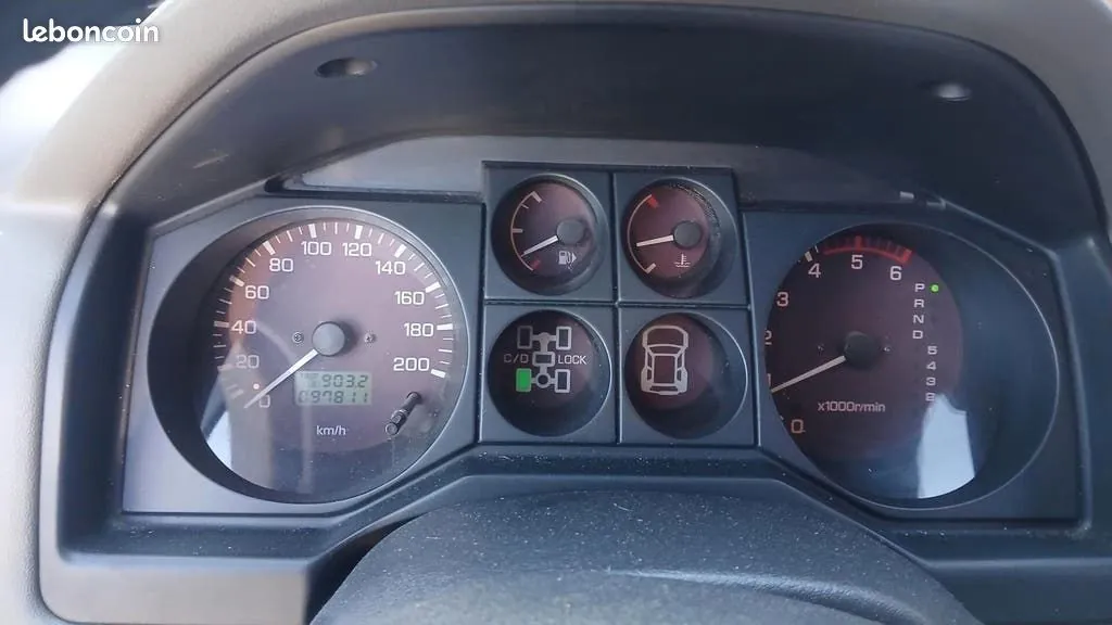 Mitsubishi Pajero 2002 photo 5