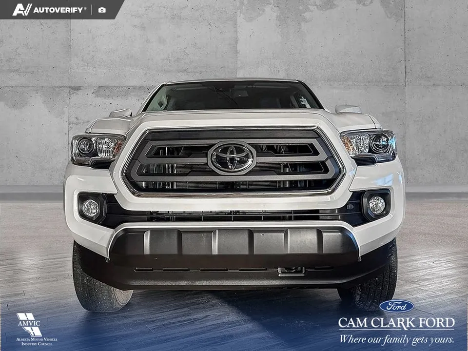 Toyota Tacoma 2023 photo 2