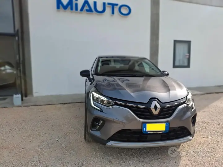 Renault Captur 2023 photo 3