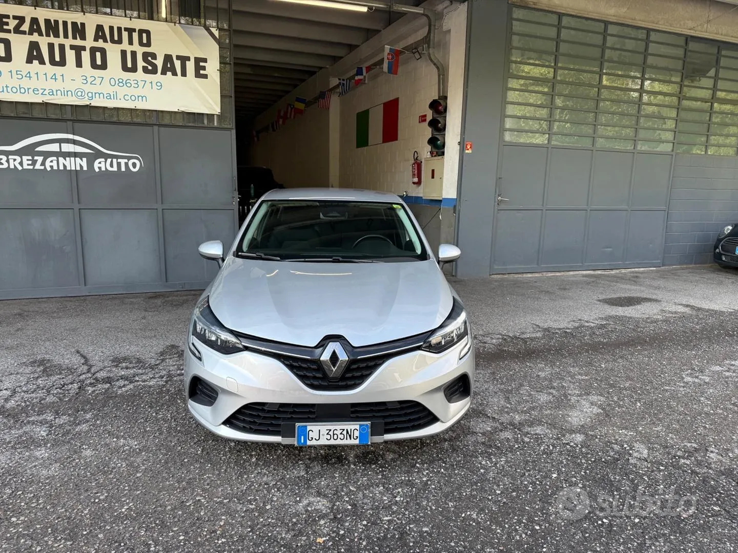 Renault Clio 2022 photo 2