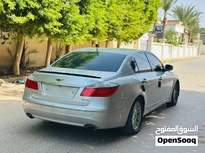 Genesis Sonata 2010 photo 3