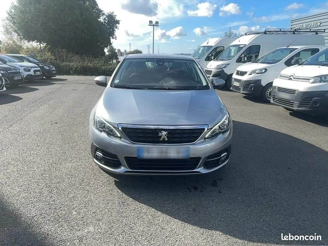 Peugeot 308 2021 photo 2