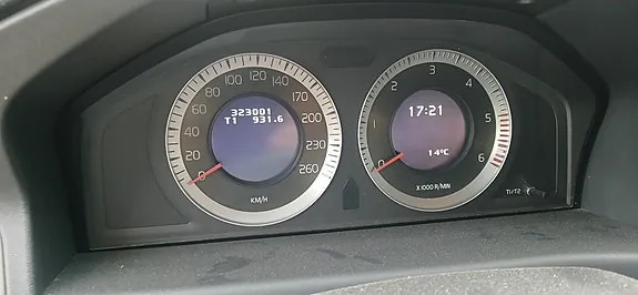 Volvo V70 2011 photo 5