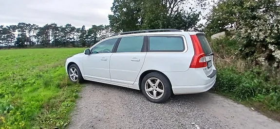 Volvo V70 2011 photo 3