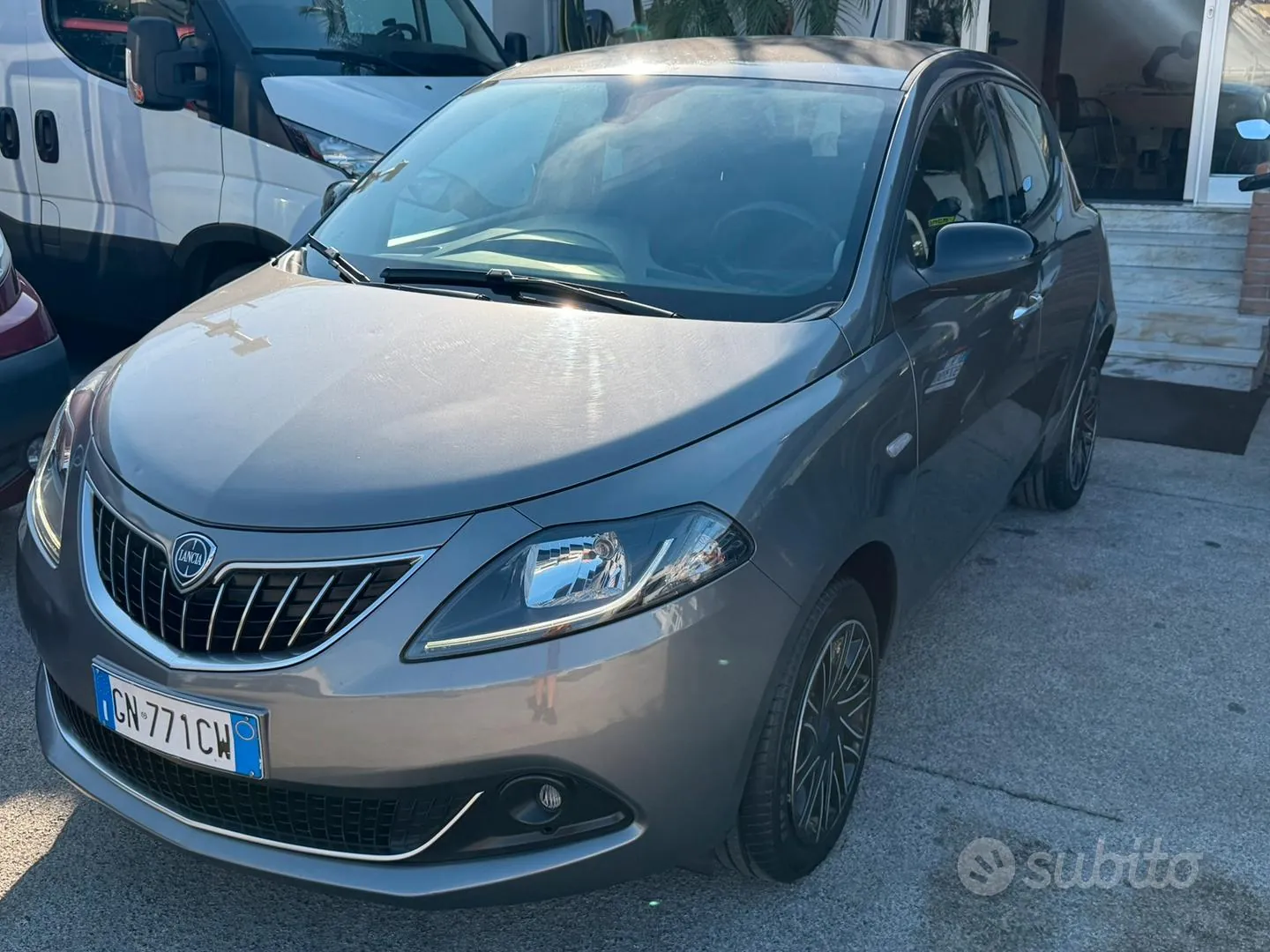 Lancia Ypsilon 2023 photo 2