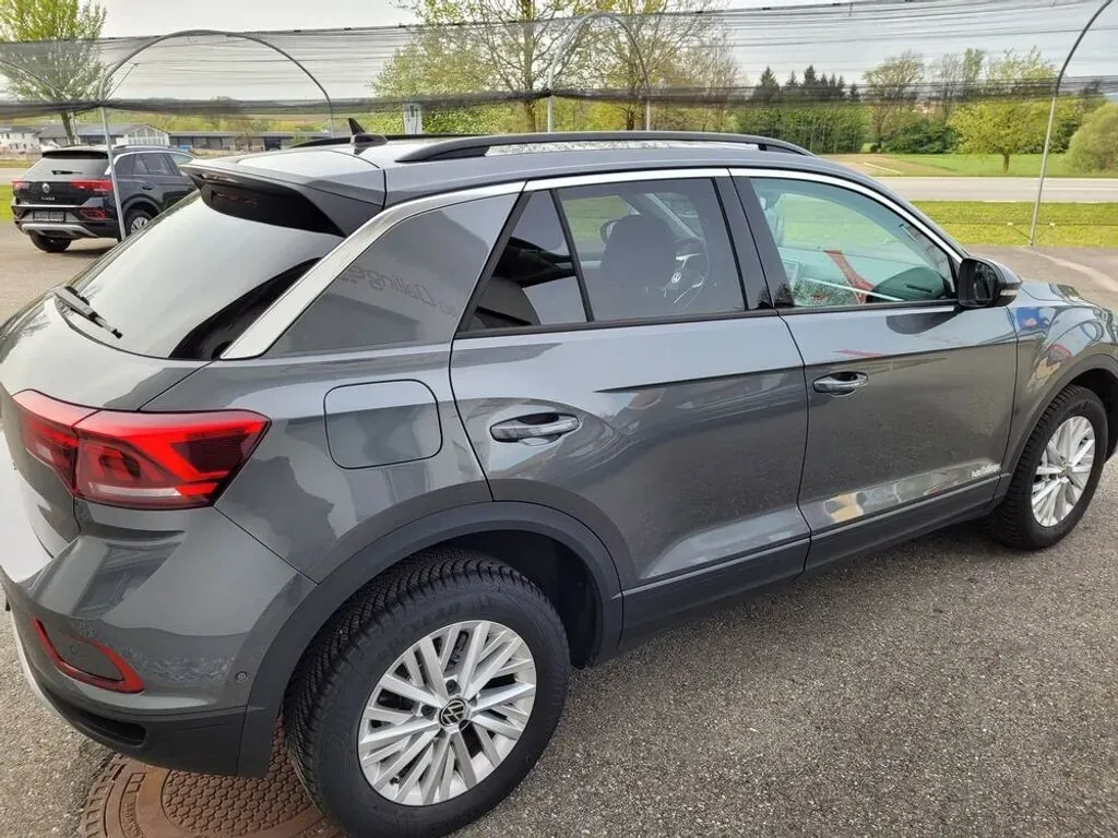 Volkswagen T-Roc 2024 photo 3