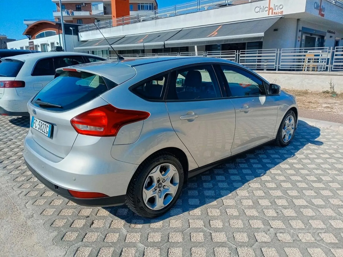 Ford Focus 2016 photo 2