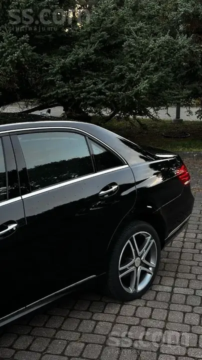 Mercedes-Benz E350 2013 photo 3