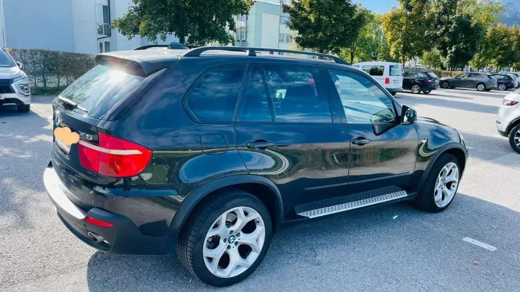 BMW X5 2009 photo 2