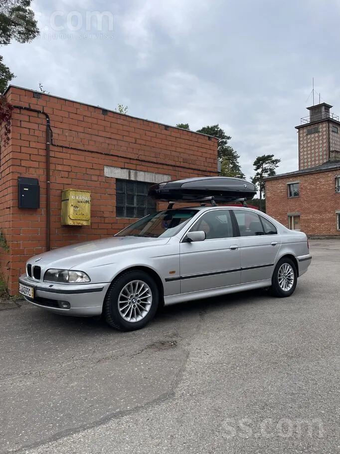 BMW 528I 2000 photo 3