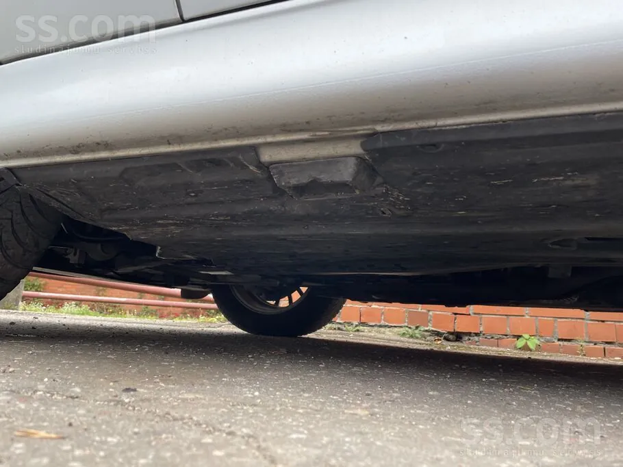 BMW 528I 2000 photo 5