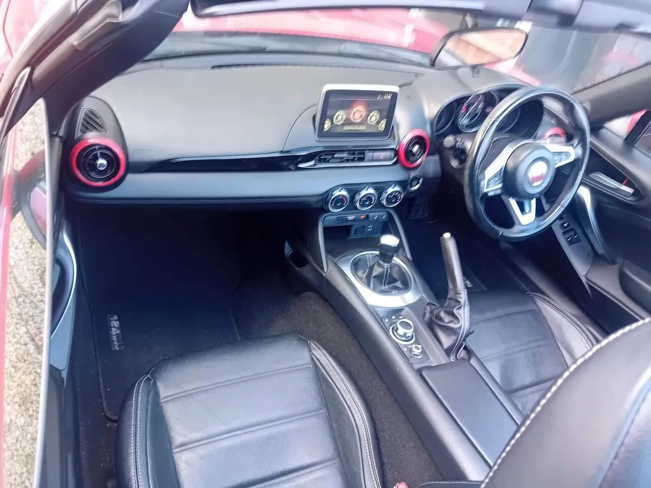 Fiat 124 Spider 2017 photo 4