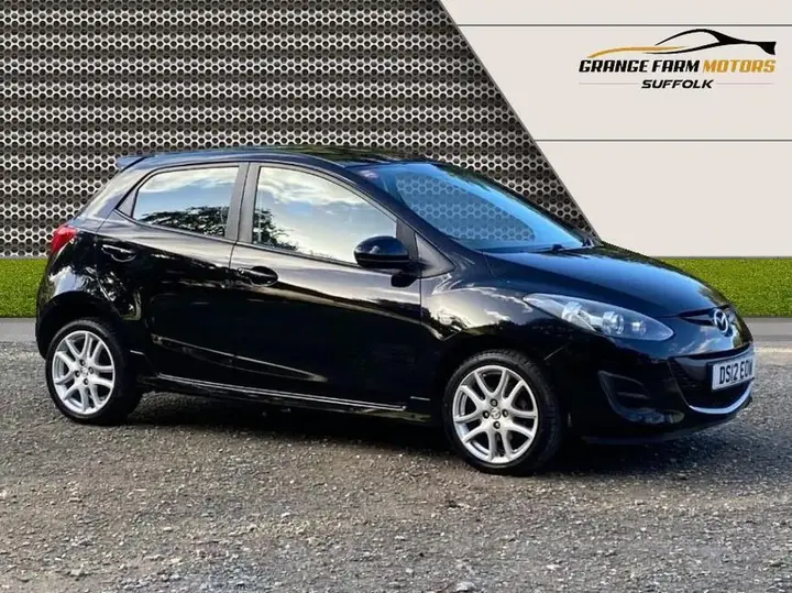 Mazda Mazda2 2012 photo 2